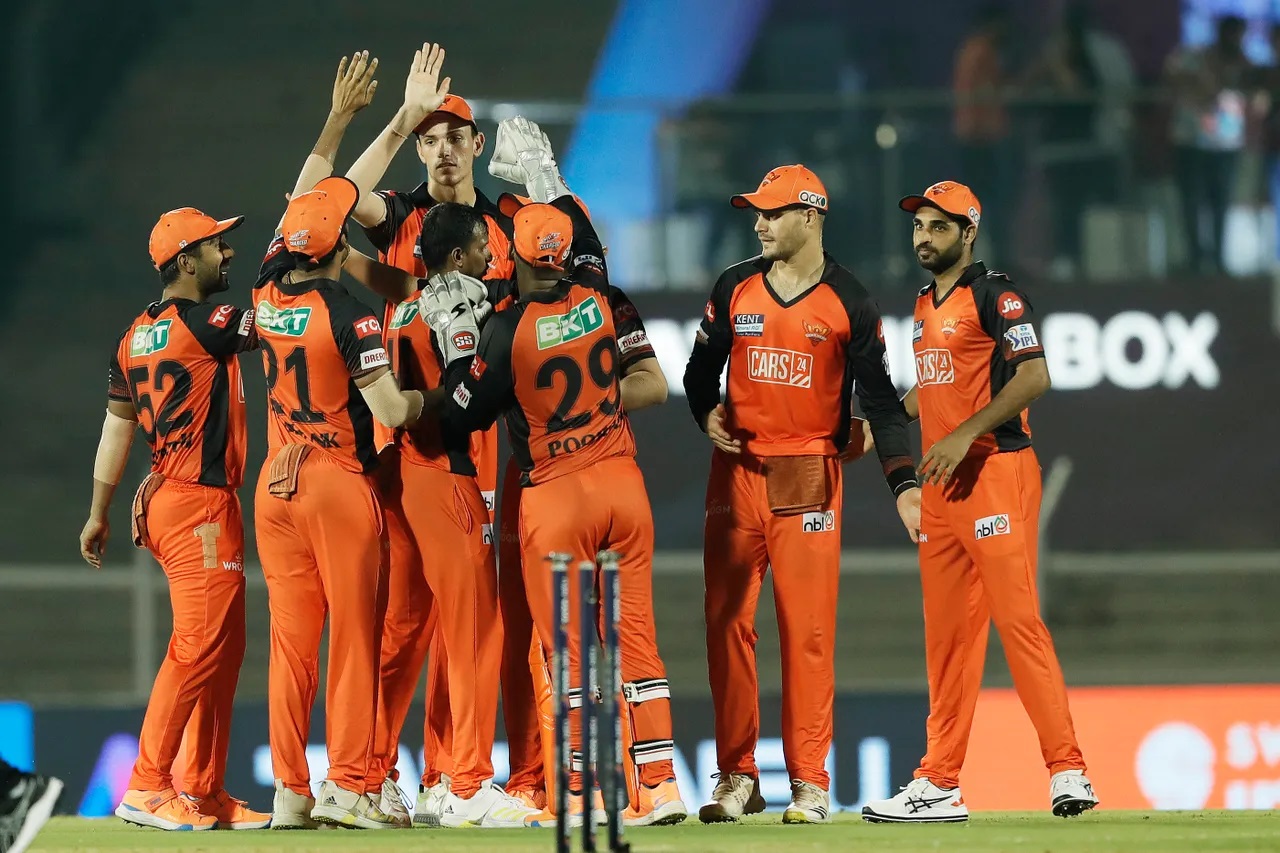 IPL 2022, RCB vs SRH | Twitter reacts as Sunrisers Hyderabad thrash Royal Challengers Bangalore by 9 wickets