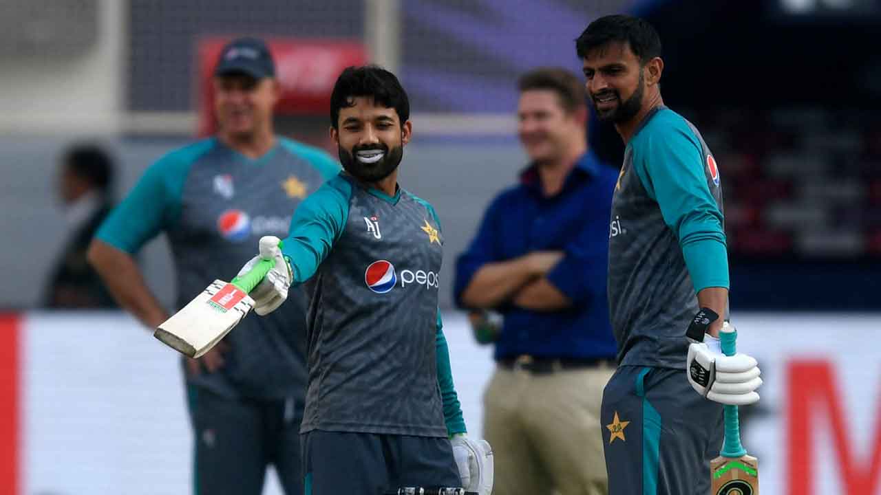 T20 World Cup | Mohammad Rizwan and Shoaib Malik down with flu ahead of Pakistan vs Australia semi-final 