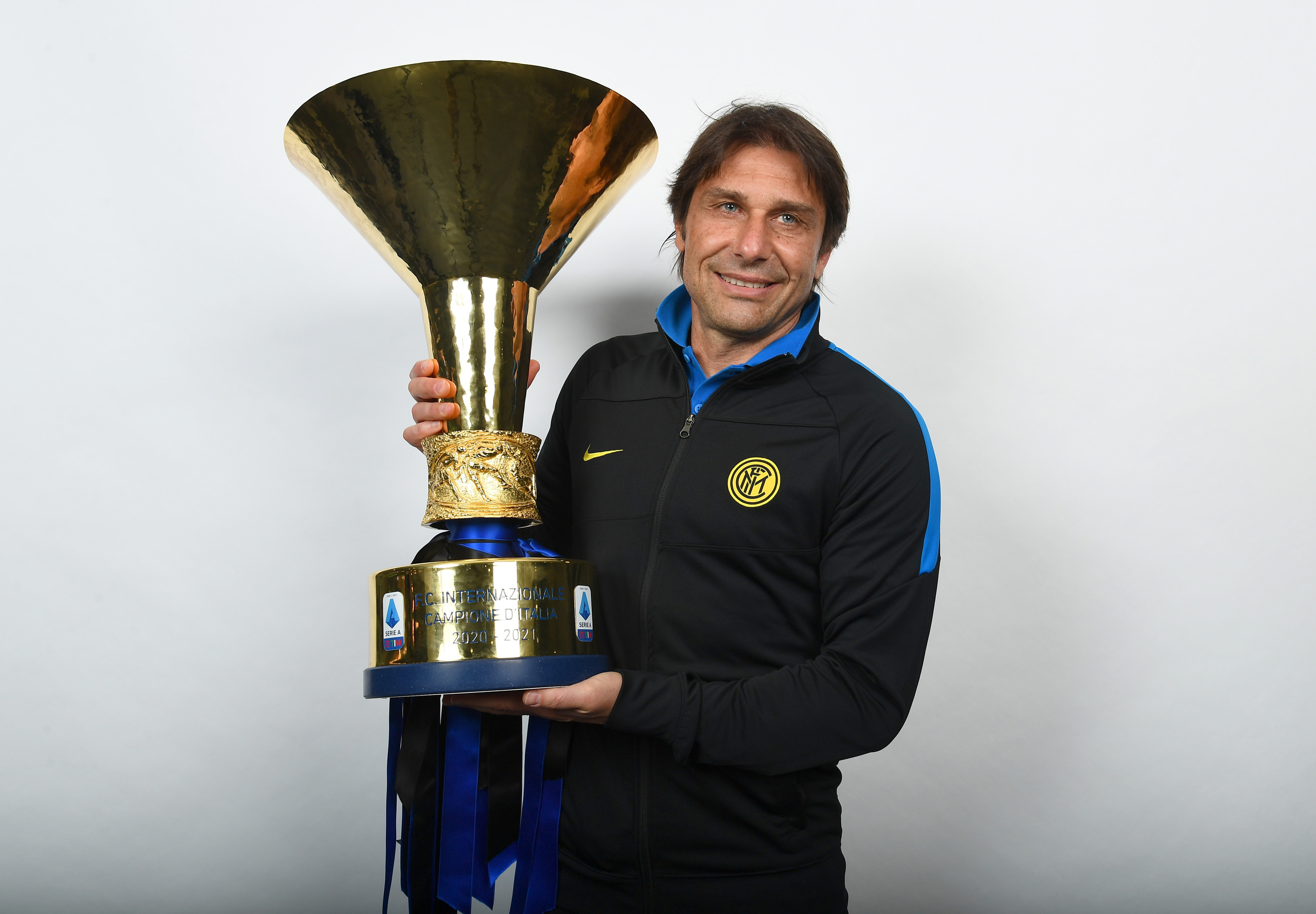 Antonio Conte terminates his contract with Inter Milan after qualms over player sales