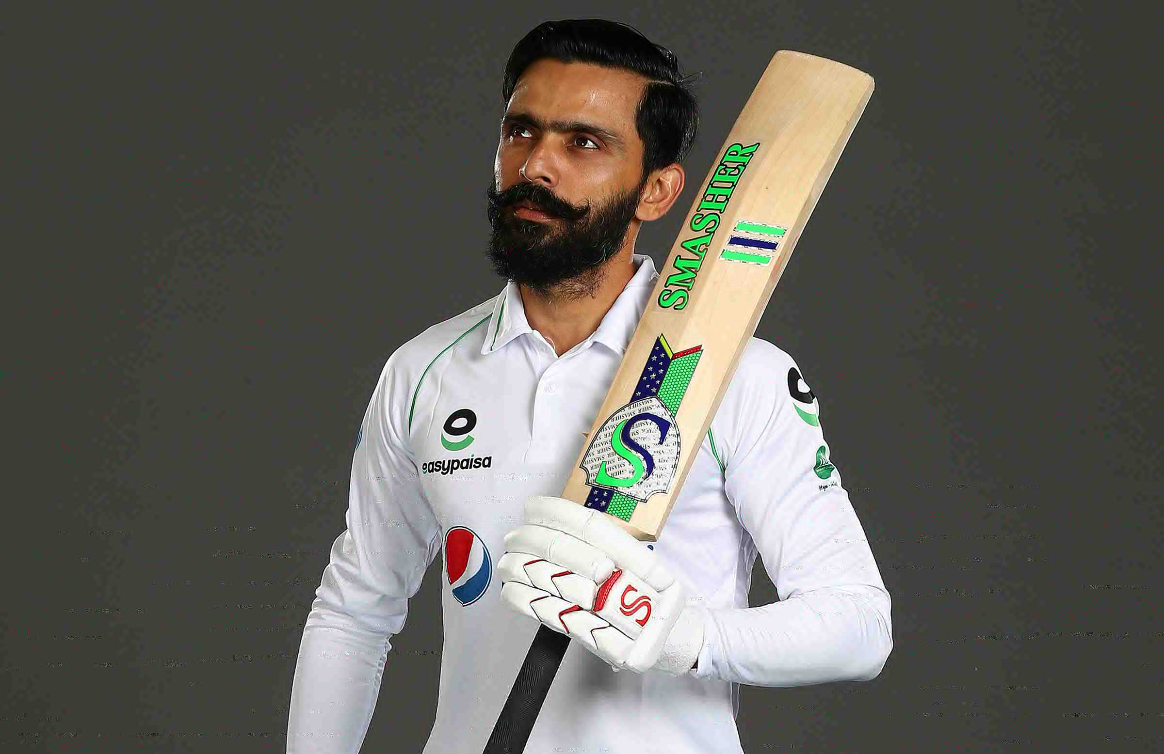 Twitter reacts to 'poor man's Ravindra Jadeja' Fawad Alam trying to copy the Indian on the field