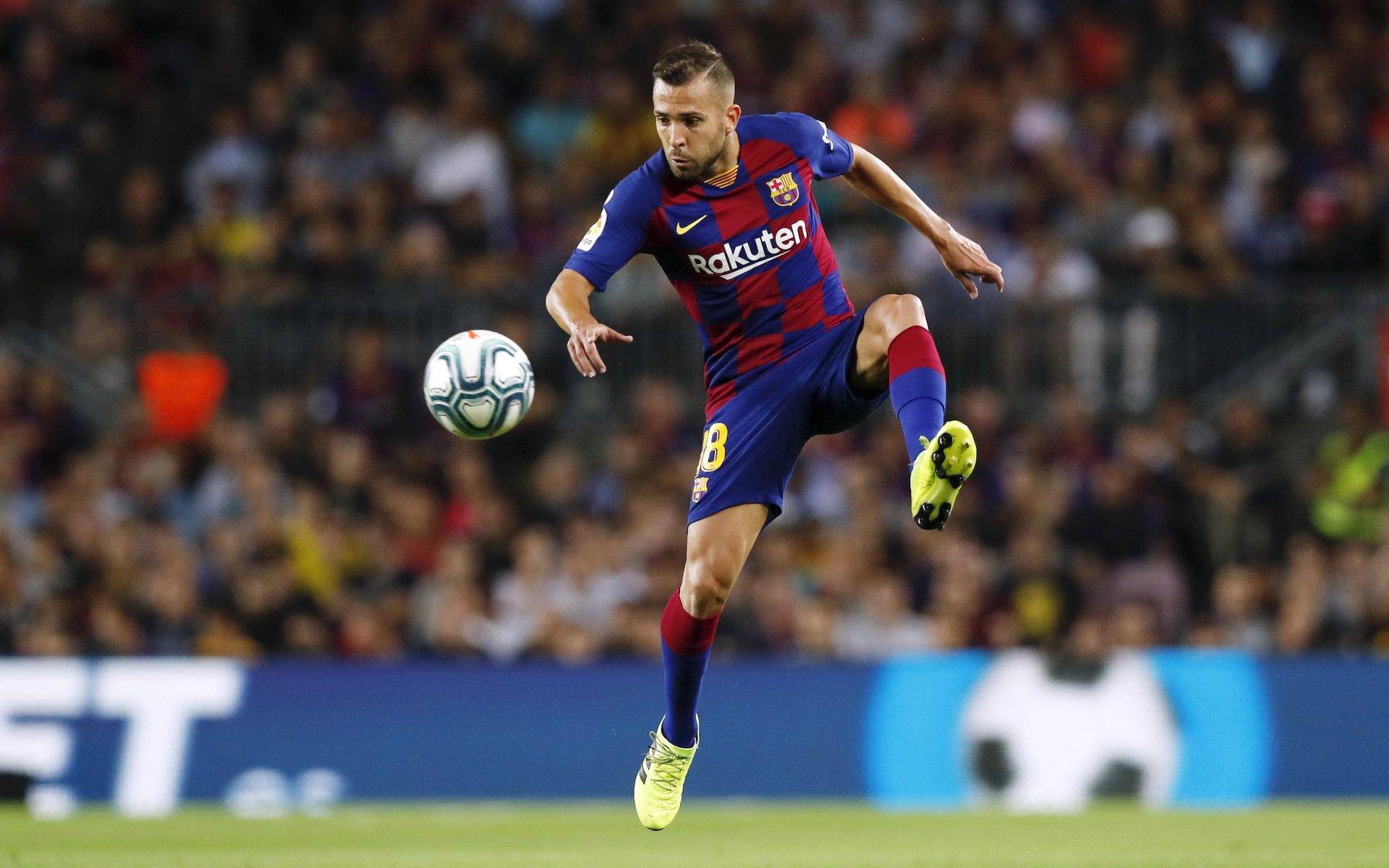 Eric Abidal should have known better, criticizes Jordi Alba