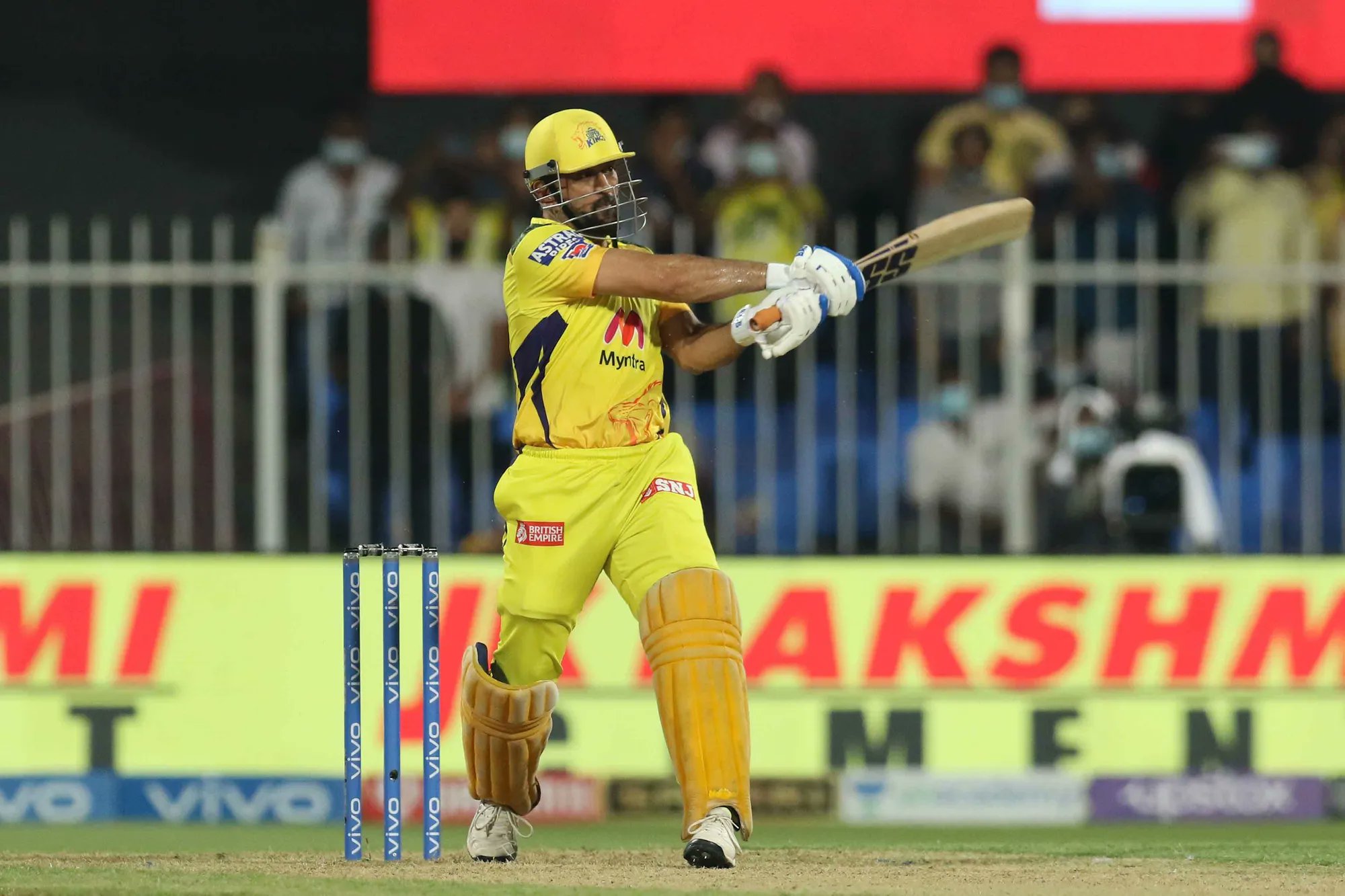 CSK vs SRH | Twitter reacts as vintage MS Dhoni seals CSK’s IPL 2021 play-off berth with a soaring six