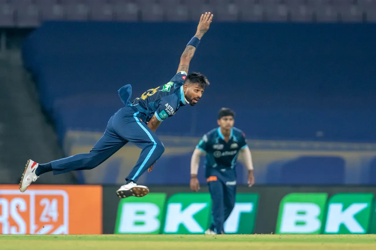 IPL 2022 | Told Krunal that Ashish Nehra would get best out of me, reveals Hardik Pandya