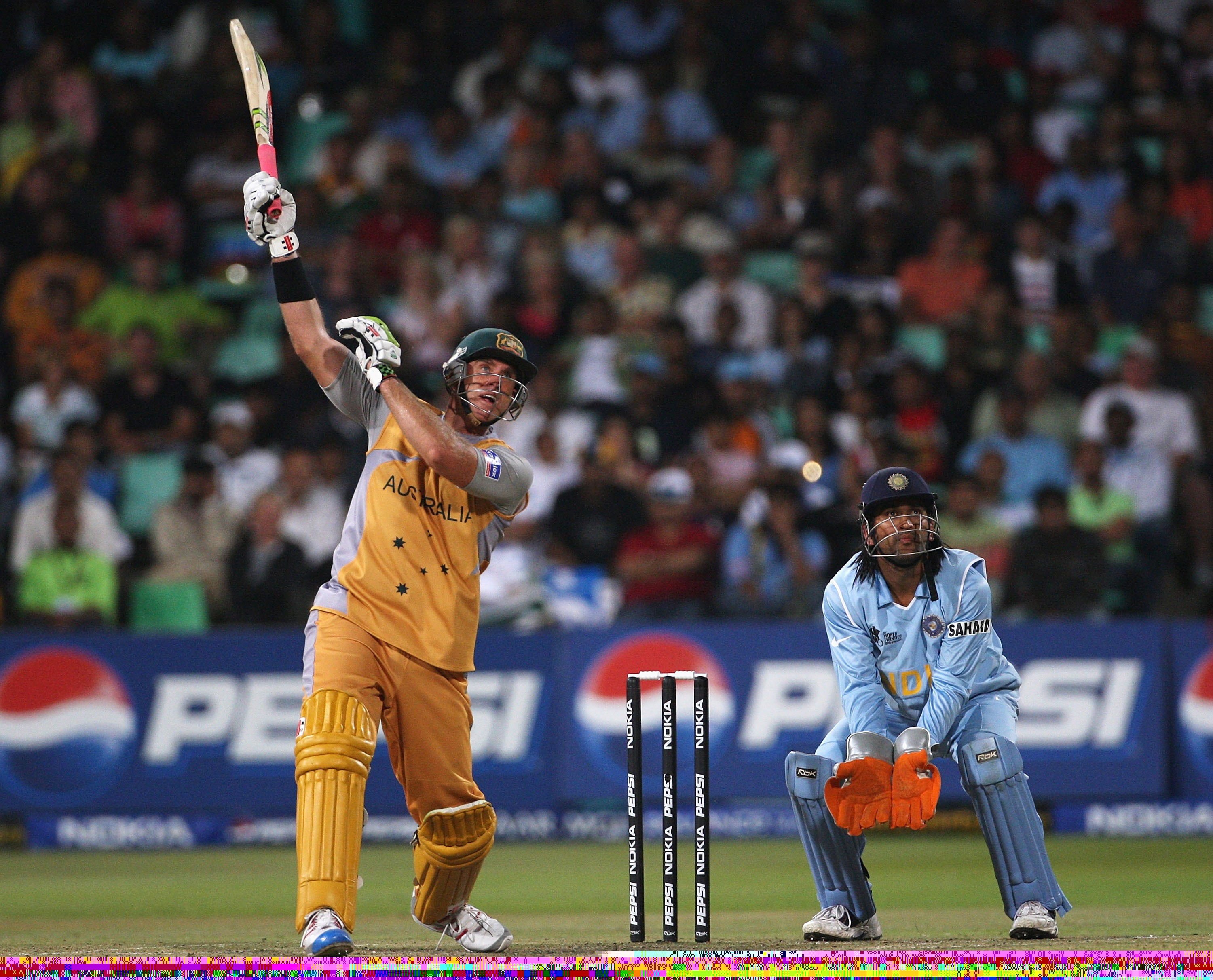 MS Dhoni begged me not to use the ‘Mongoose’ bat, reveals Matthew Hayden