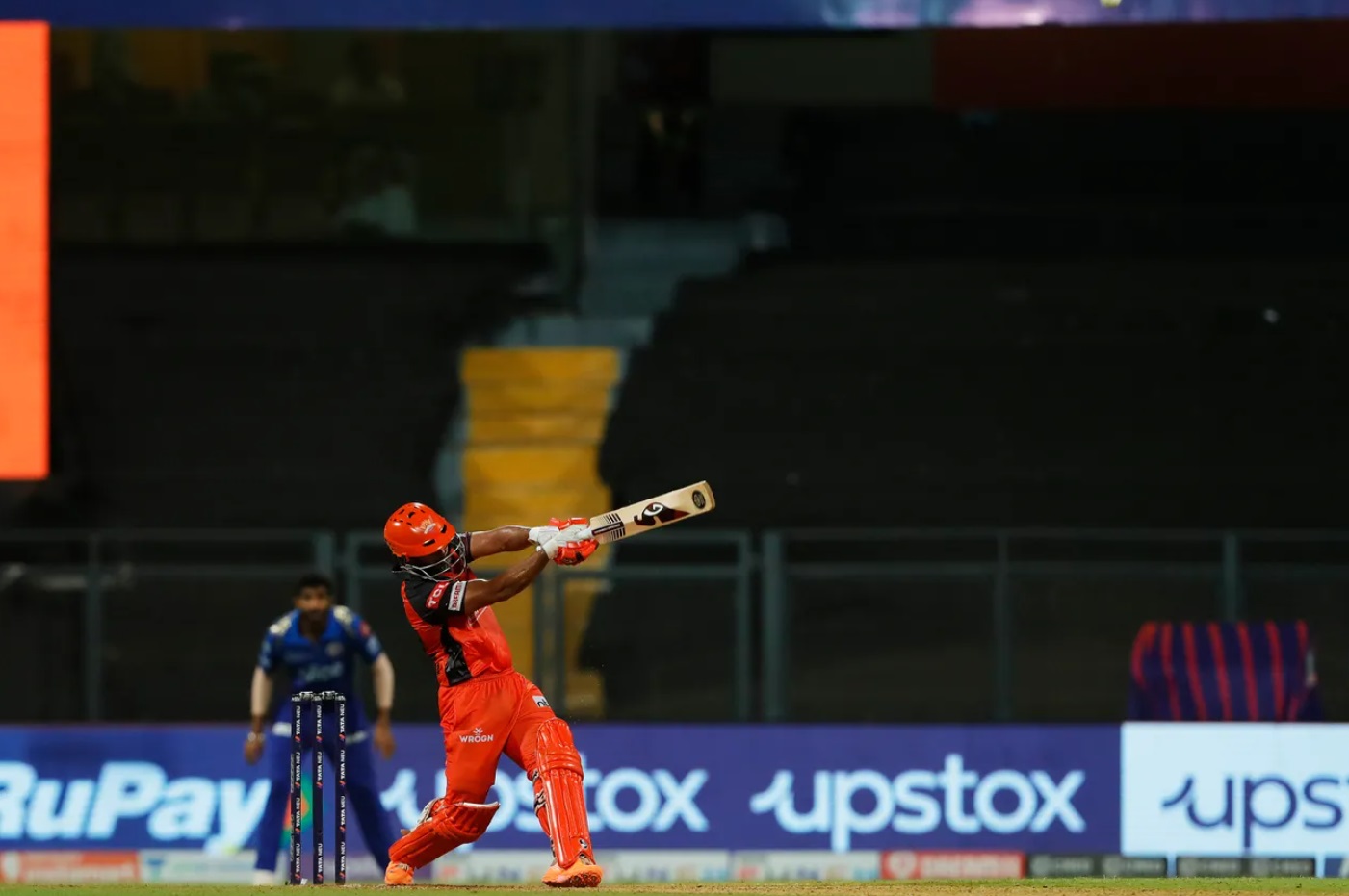 IPL 2022, MI vs SRH | Internet reacts as Rahul Tripathi hits a humongous 104 meter six