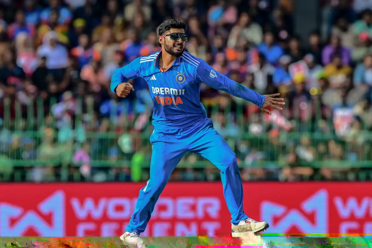 IND vs BAN | Twitter dazed as Parag's absurd bowling antics result in rarest of backfoot no-balls