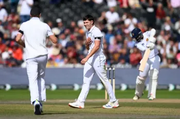 ‌ENG vs SL | Twitter reacts to Potts’ heart-in-mouth moment due to Brook’s sensational juggling catch