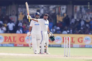 ‌IND vs NZ | Sarfaraz and Pant’s audacious fightback eclipsed by rain and second new ball with Kiwis on command