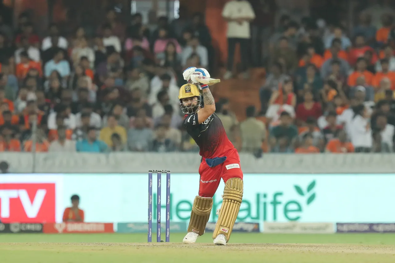 IPL 2023, SRH vs RCB | Twitter reacts as vintage Virat Kohli shot leaves Faf du Plessis mesmerised