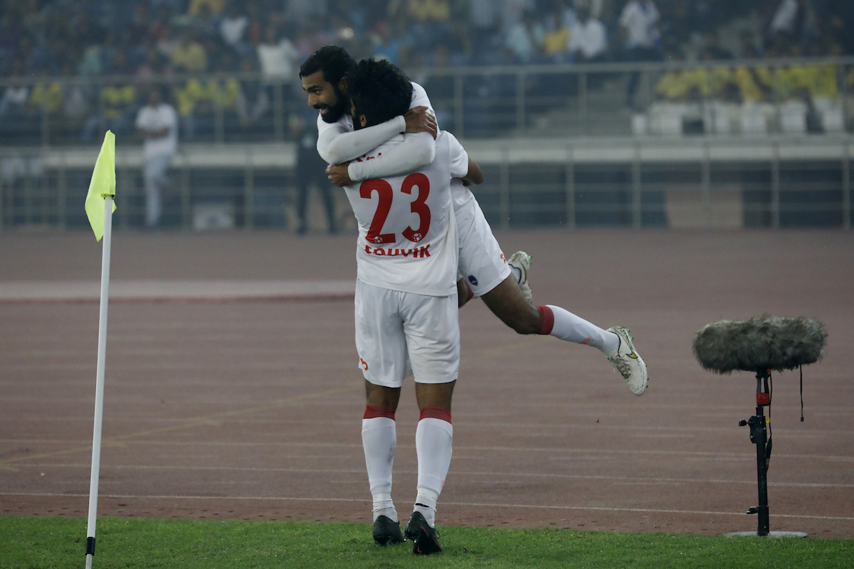 ISL 2016 | Delhi blast Kerala defence to go top