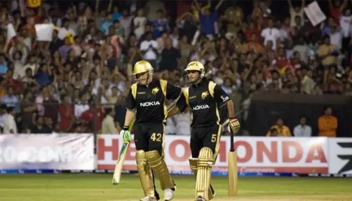 Kolkata Knight Riders bowlers against Royal Challengers Bangalore in the match.