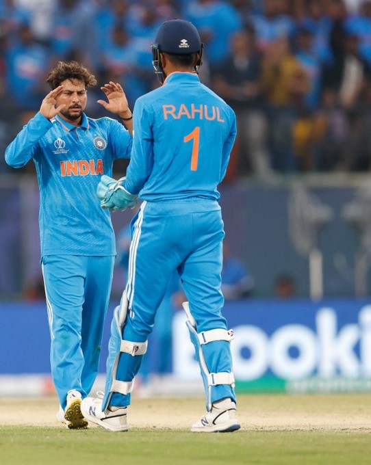 IND vs ENG |  Twitter in awe as Kuldeep extracts 7.2 degree turn to knock over Buttler with peach