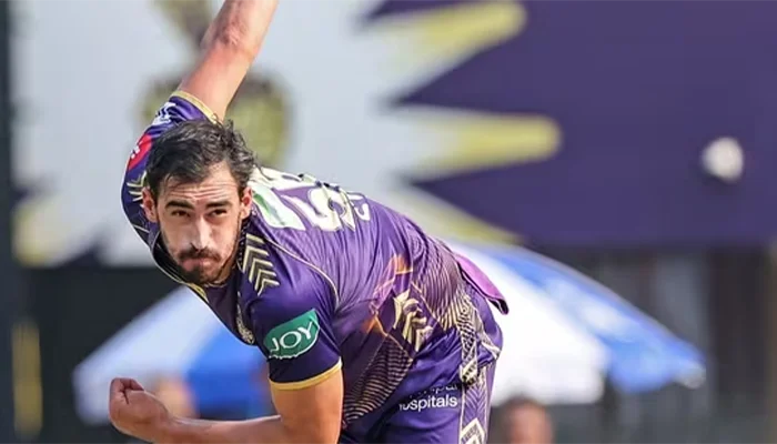 Mitchell Starc bowling for KKR in IPL 2024.