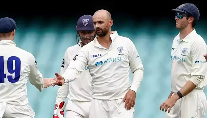 Nathan Lyon with his teammates during a Sheffield Shield match.