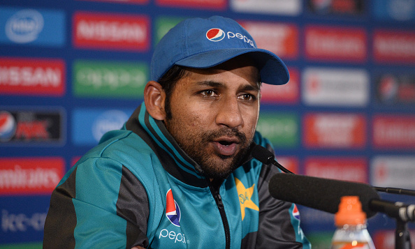 VIDEO | Sarfraz Ahmed pulls off an anti-Dhoni tactic to frustrate Hasan Ali