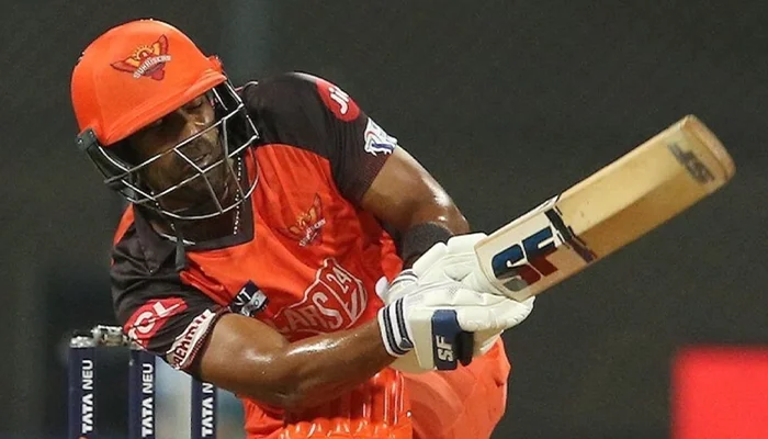 Shashank Singh playing for Sunrisers Hyderabad in the IPL 2022.