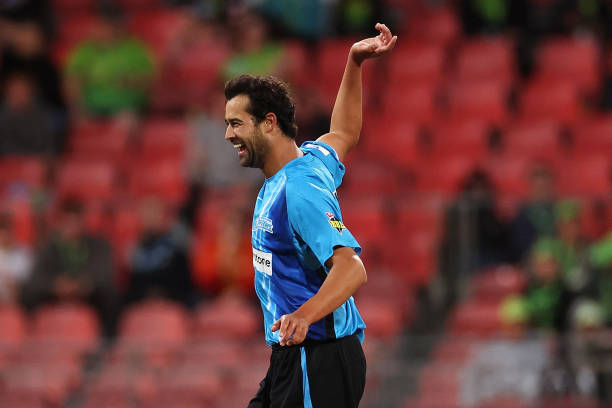 WATCH | Wes Agar turns into a bird to grab insane one-handed ripper in Vitality T20 Blast 2023